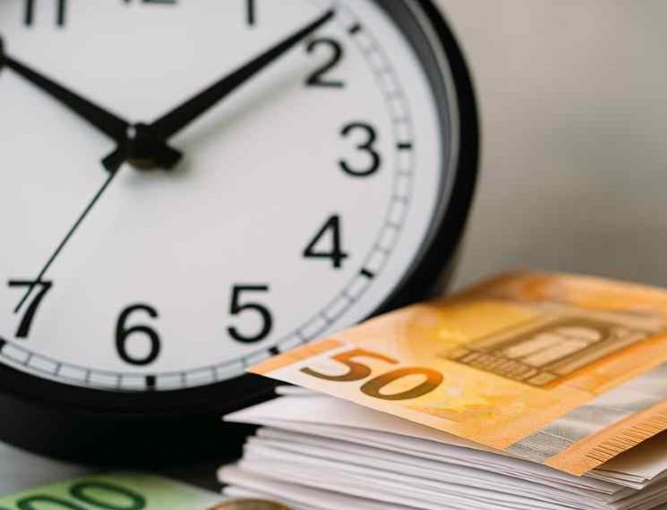 Nokavējuma naudu turpmāk aprēķinās divreiz mēnesī