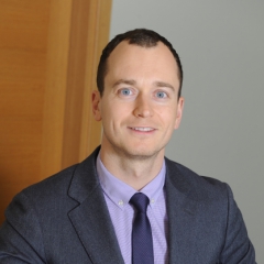 Kā atšķiras uzņēmuma līgums un autora līgums?