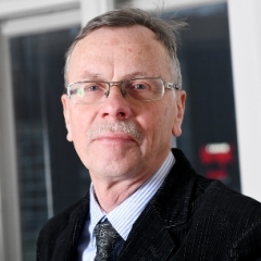 Par svētkiem un vidējo izpeļņu