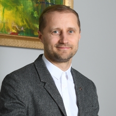 Naudas atmazgāšanas likuma prasības ir jāievēro arī uzņēmumiem, kas izsniedz kredītus