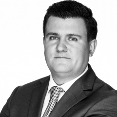 Ar kuriem pakalpojumu sniedzējiem jāpārtrauc sadarbība sankciju dēļ?