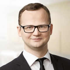 Kā darba līgumā noformēt 2 amatus?